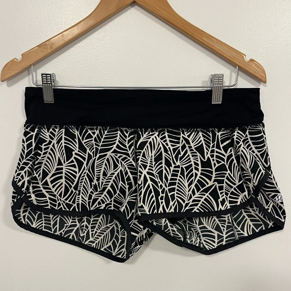 Lululemon Run Speed Short *2-way Stretch Pretty Palm Black Angel Wing/Black 6